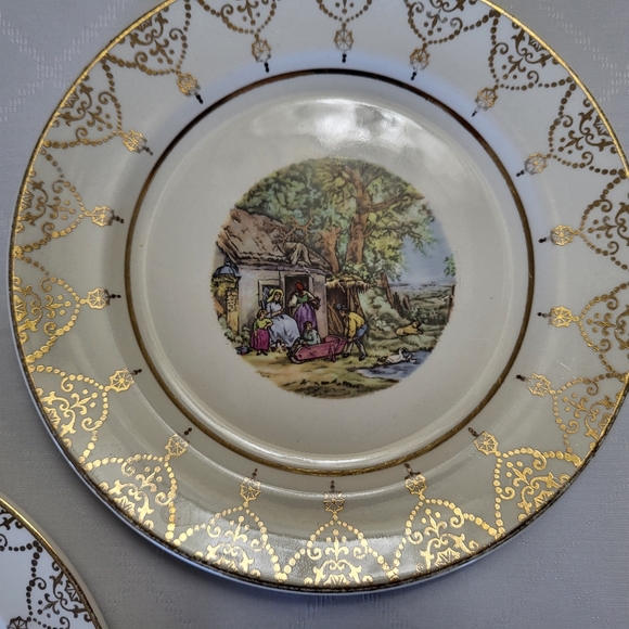 Fancy Plates for Wall Decor - Picture 11 of 11
